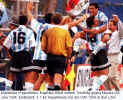 Maradona46td-94.jpg (93230 Byte)